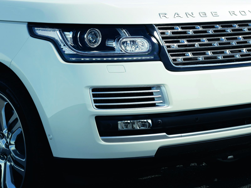 Illustration for article titled Land Rover Raises Exclusivity Of Range Rover With Introduction Of Long Wheelbase And Autobiography Black
